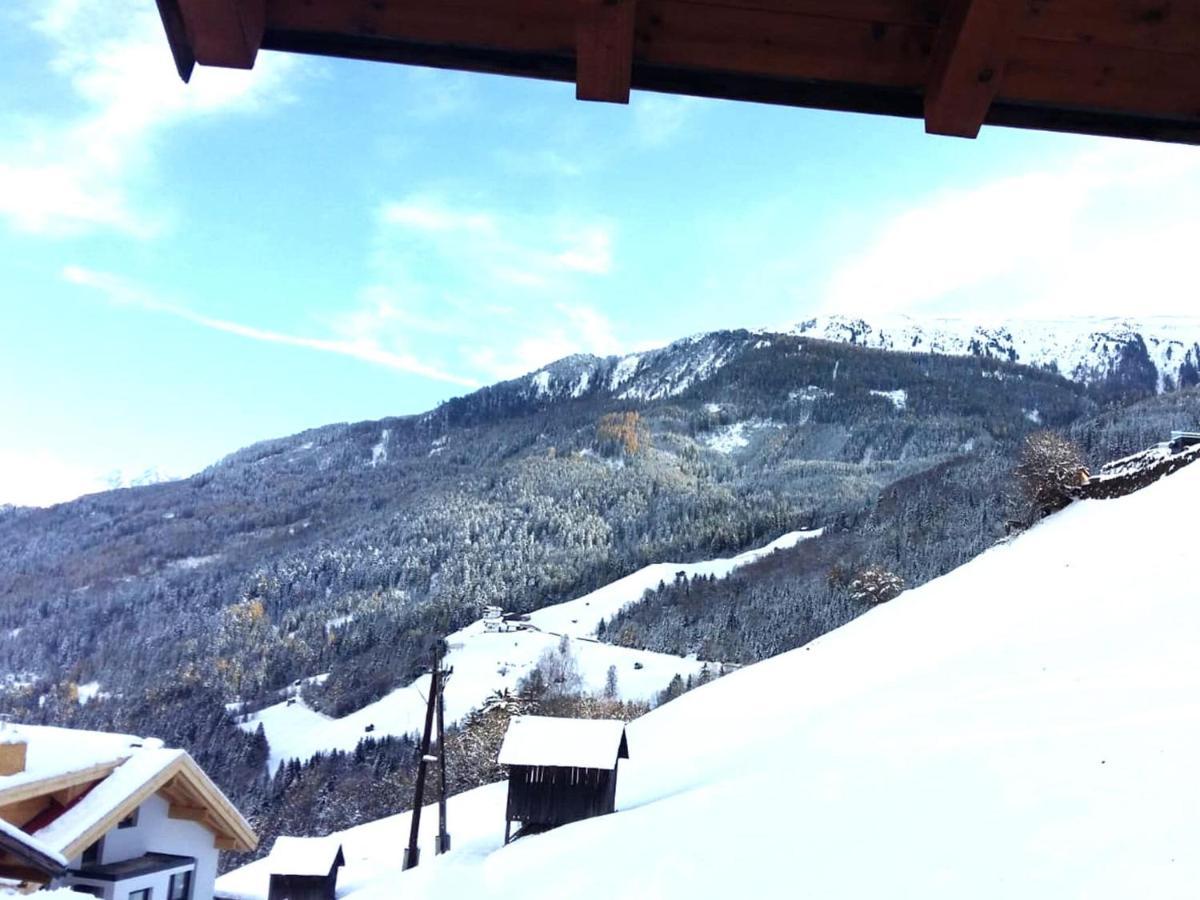 Modern Apartment In Hochgallmigg With Balcony Екстериор снимка